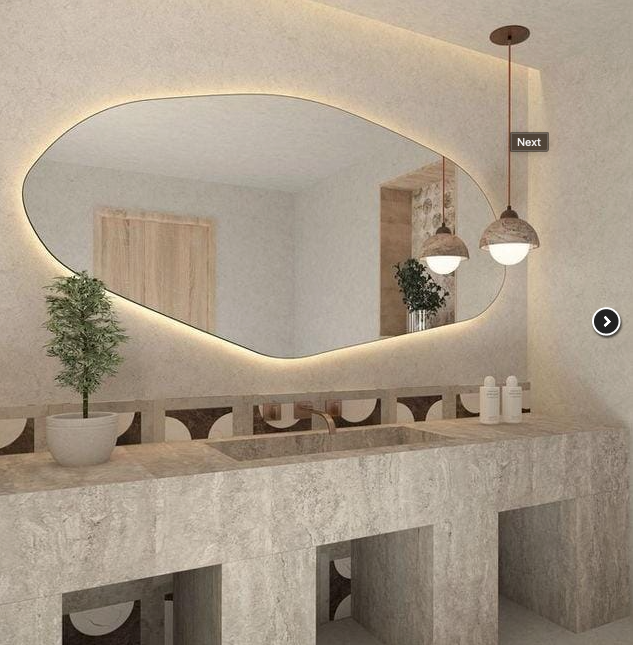 Unregelmäßiger organischer Spiegel mit LED – 2,10 m x 0,80 m | PRIME Line – PREMIUM Qualität